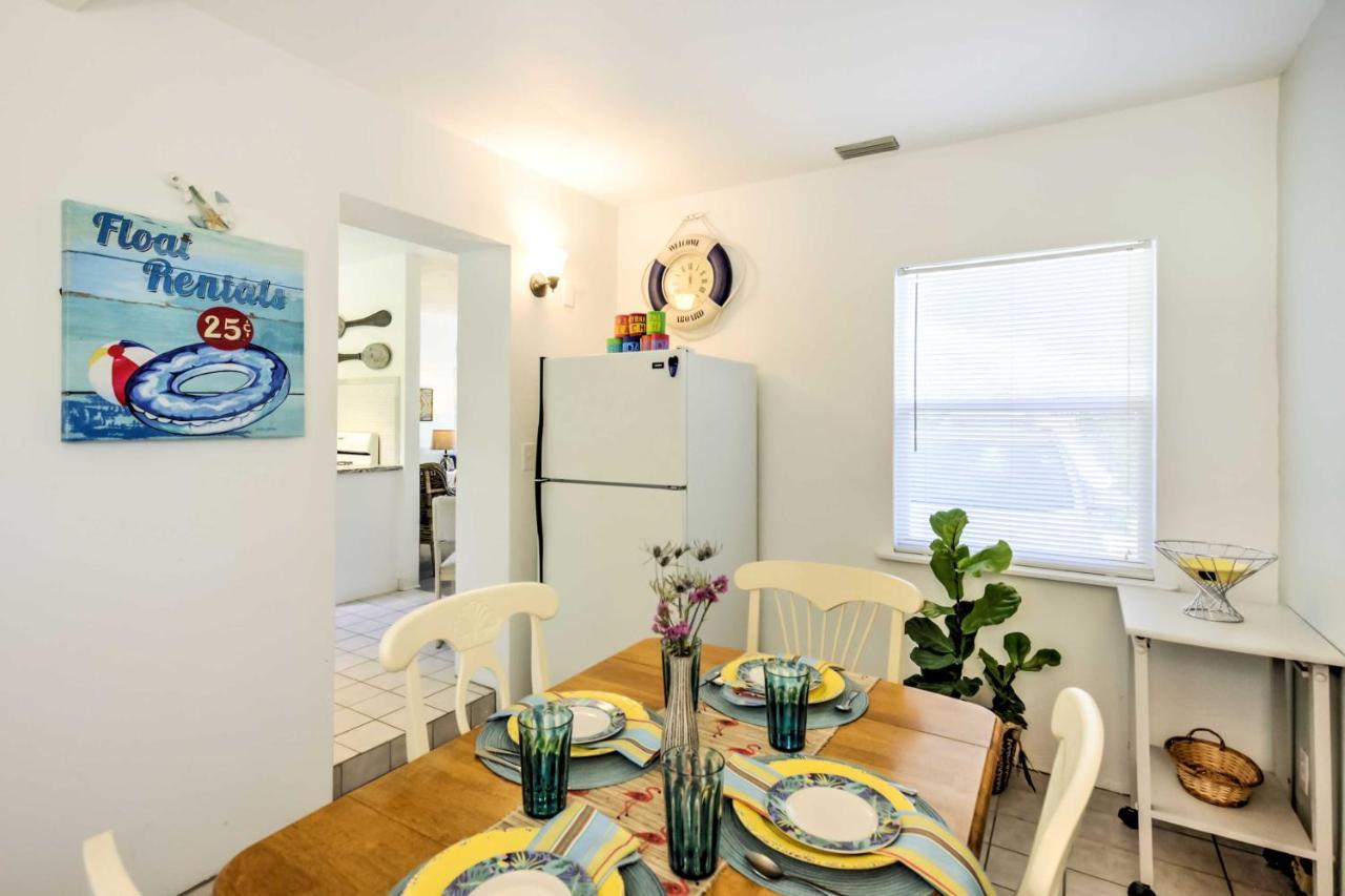 New Smyrna Beach Abode With Fire Pit, Walk To Beach! Exterior foto