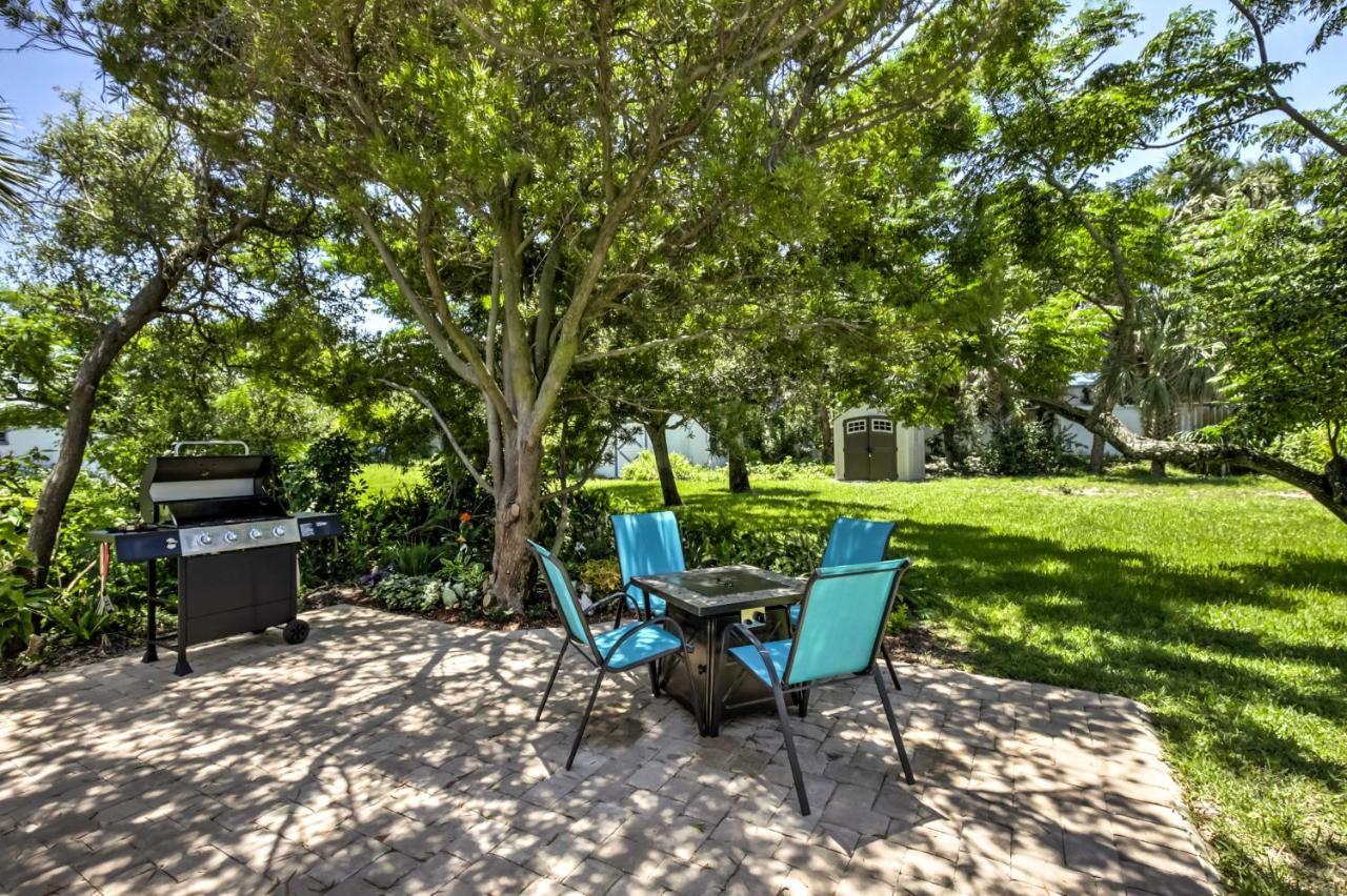 Villa New Smyrna Beach Abode With Fire Pit, Walk To Beach! Exterior foto